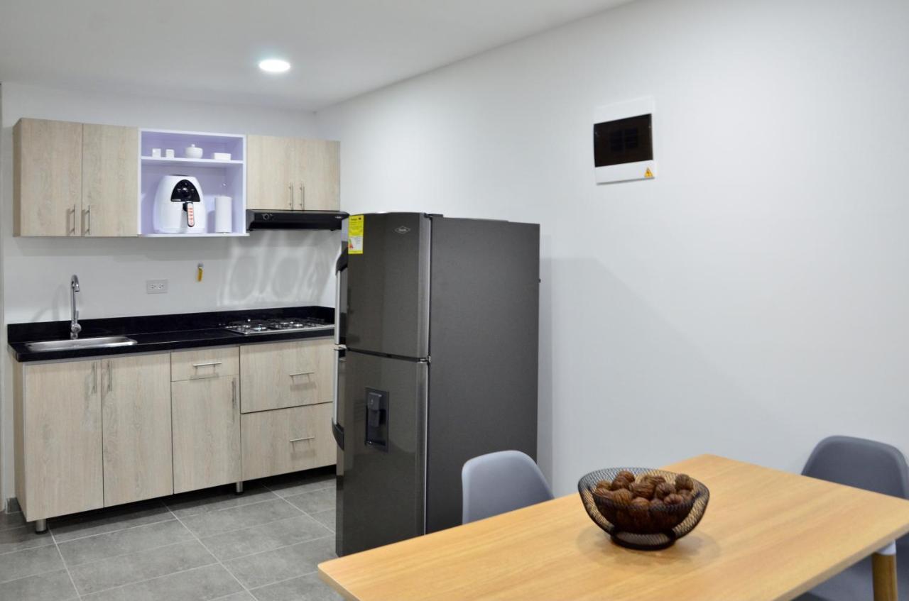 Tranvia 40 Apartments Medellin Exterior photo