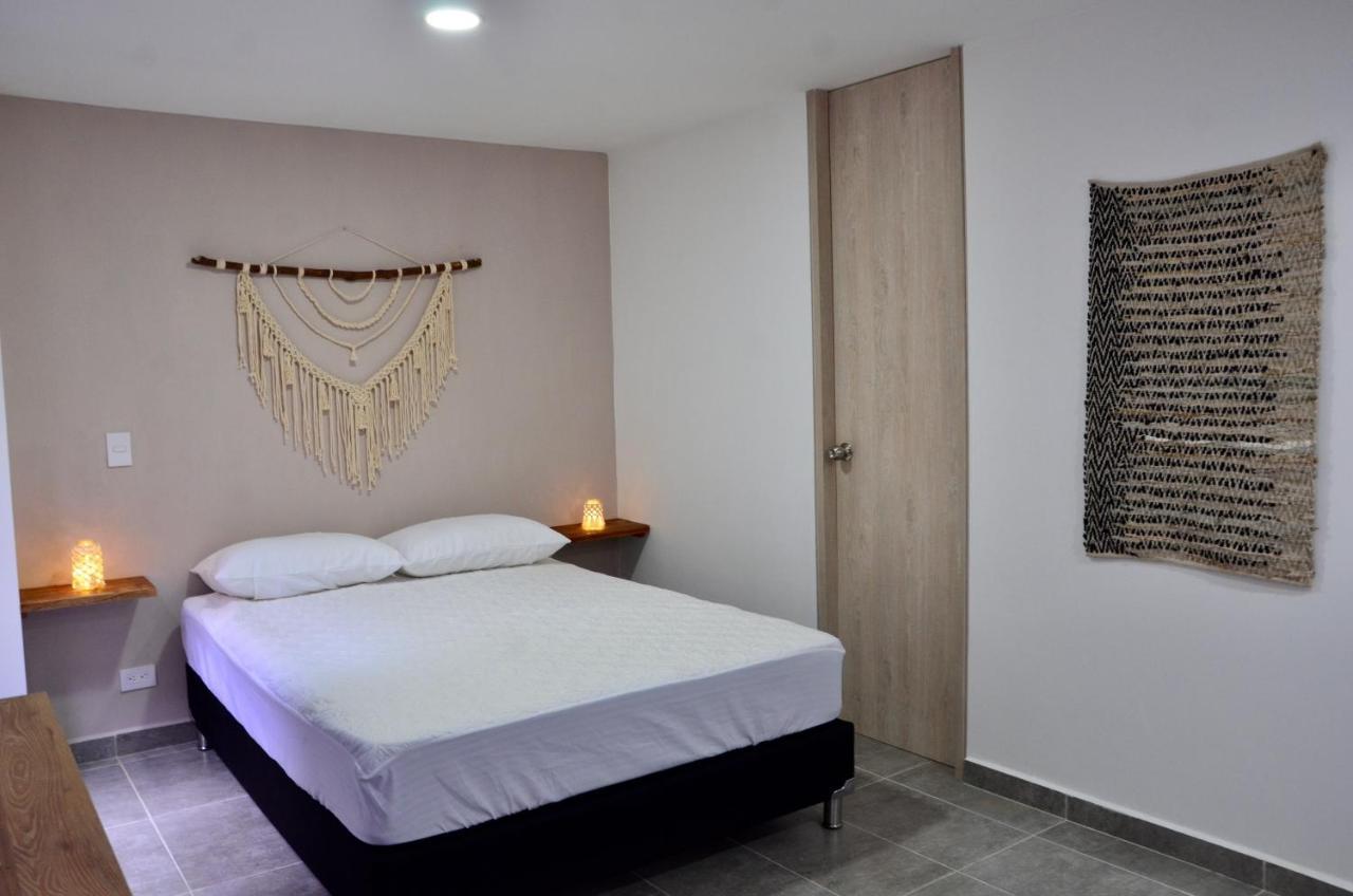 Tranvia 40 Apartments Medellin Exterior photo